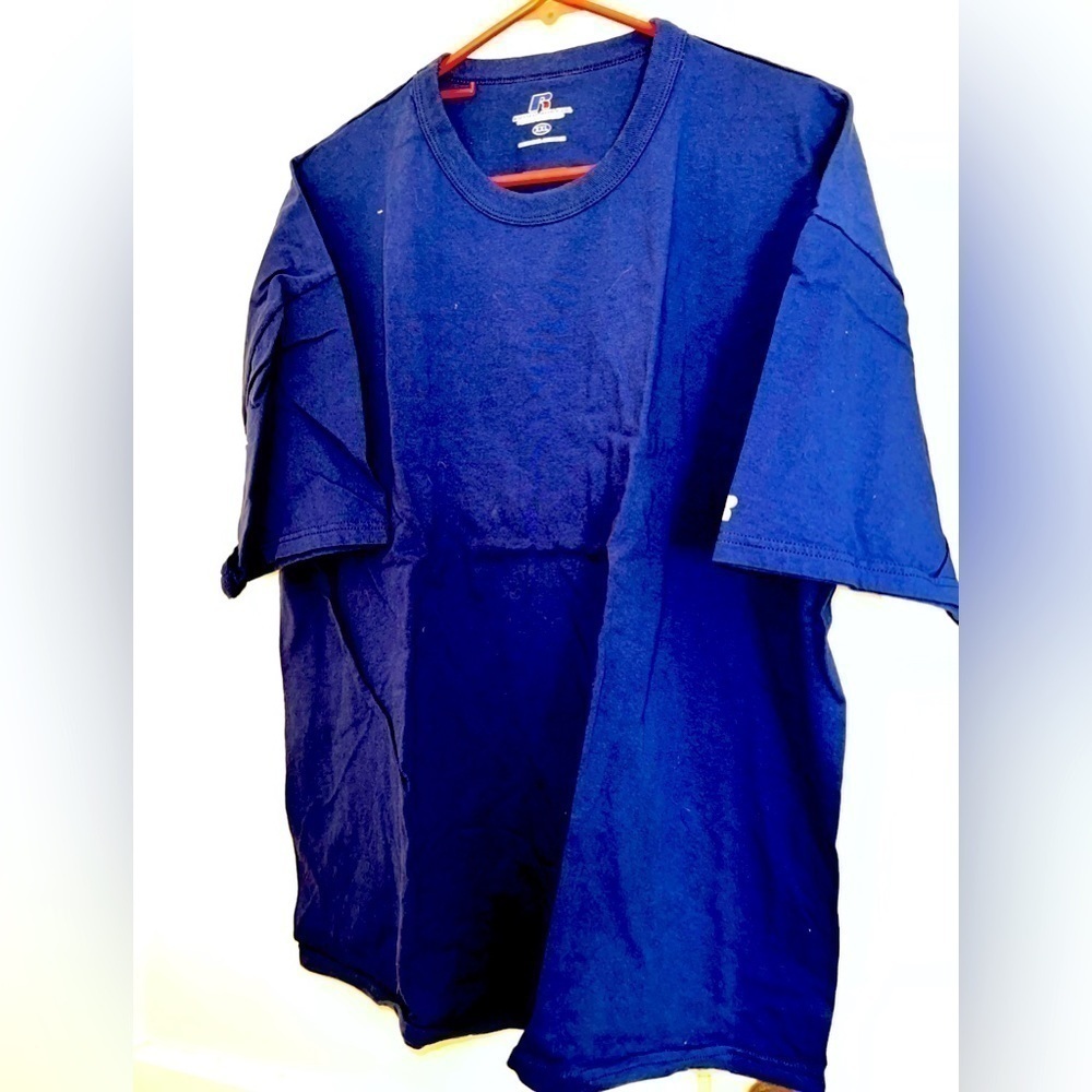 RUSSELL Athletic all cotton blue xxl T, hardly worn (creases from folding!)